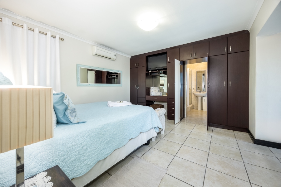 6 Bedroom Property for Sale in Eversdal Western Cape